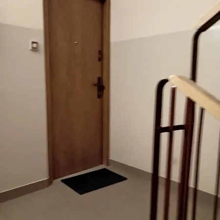 Apartament Dwupokojowe Mieszkanie 36 M 2 Z Balkonem Siedlce